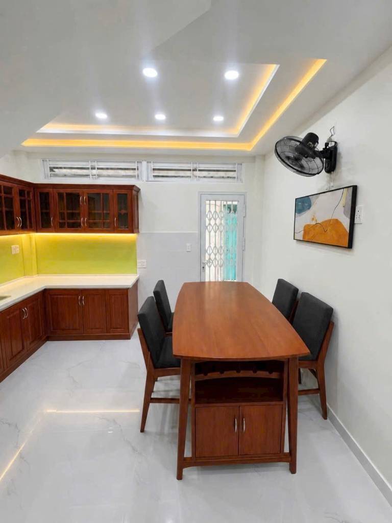 Bán nhà 2 tầng hẻm xe hơi đường Tô Hiệu, Tân Phú, DT 49m² giá 6 tỷ