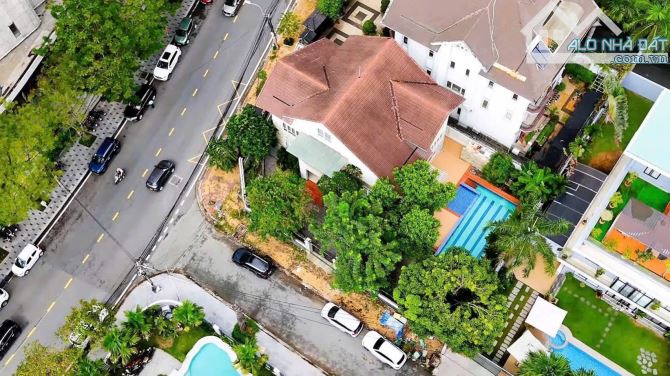 Biệt thự đường số 20. P.Bình An, Quận 2- ngay Bến Du Thuyền- 20x30m- sân vườn chỉ 146 Tỷ.