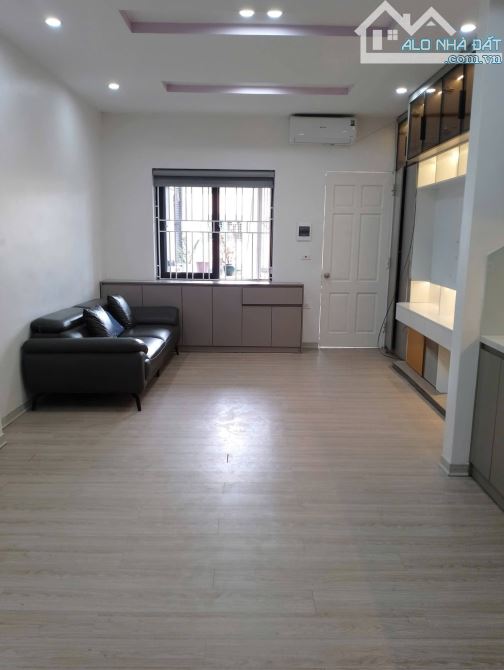 CĂN HỘ TẬP THỂ ĐẠI HỌC SƯ PHẠM 199 TRẦN QUỐC HOÀN CẦU GIẤY, 39/100M2, 3 NGỦ 2 WC, 4,5 TỶ