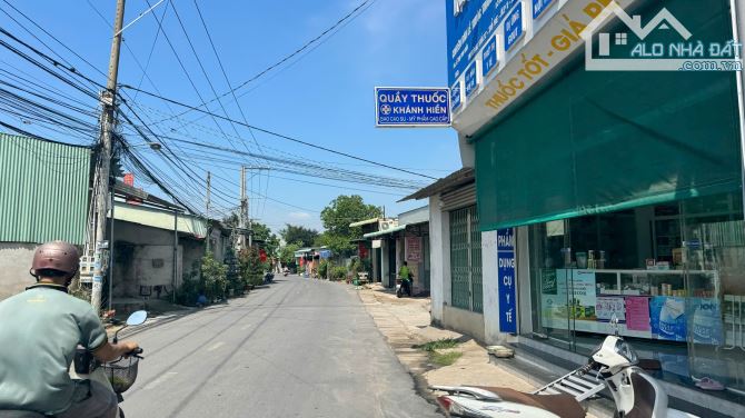 NHÀ NGỘP MẶT TIỀN KINH DOANH NGANG 5X22 NGAY CUỐI ĐƯỜNG ĐỒNG KHỞI. THANH TOÁN CHỈ 800TR