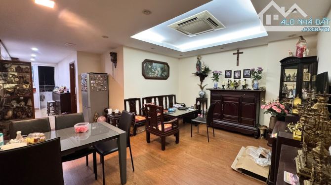 Chuyển nhượng căn hộ 3 PN toà 187 Nguyễn Lương Bằng, Đống Đa chỉ 10,7 tỷ