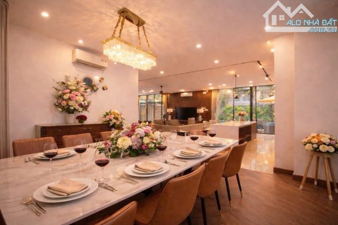 🔥🔥 SIÊU PHẨM VILLA – DÒNG TIỀN 2 TỶ/NĂM – NGANG 15M HIẾM CÓ TẠI TRUNG TÂM ĐÀ NẴNG 🔥🔥