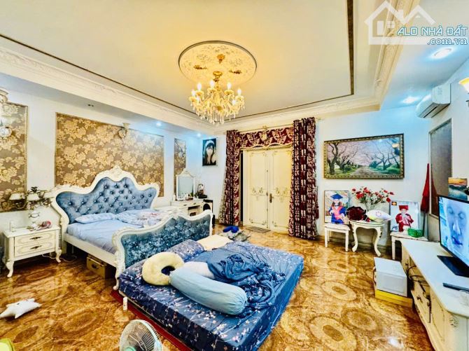 Bán Biệt Thự 2 Mặt hẻm Trước Sau Lê Quang Định,Bình Thạnh,nhỉnh 100tr/m2, DT 9,5x29m,4tầng