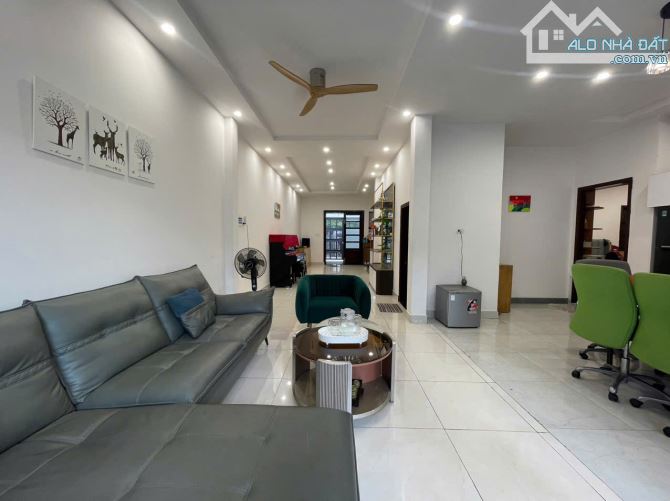 BIỆT THỰ HỒ BƠI PHƯỚC BÌNH - Q9 CŨ | 351M² ĐẤT | GARA Ô TÔ