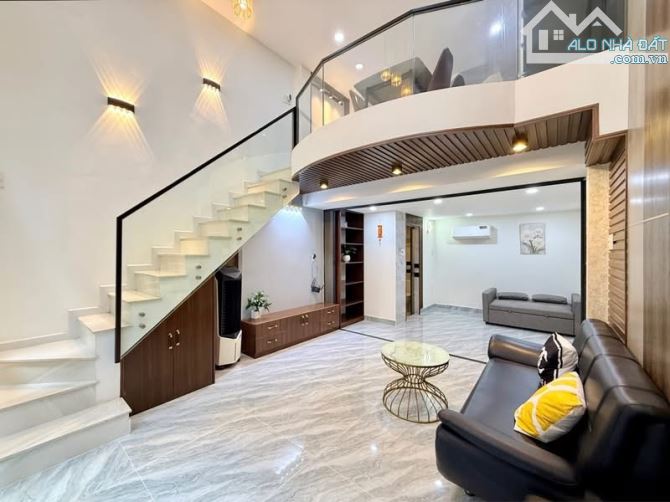 BÁN NHÀ 5 TẦNG - HOÀNG VĂN THỤ- KẾ BÊN NGÃ TƯ PHÚ NHUẬN - 40M2 - NHỈNH 7.x TỶ