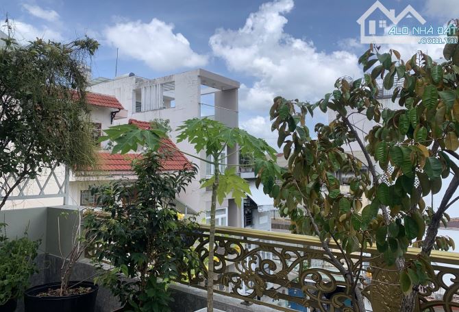 Nhà HXH An Bình Quận 5 DT 83m2 Bề Ngang 7.6m KC 5 Tầng Thang Máy SHR Chỉ 17.9 Tỷ
