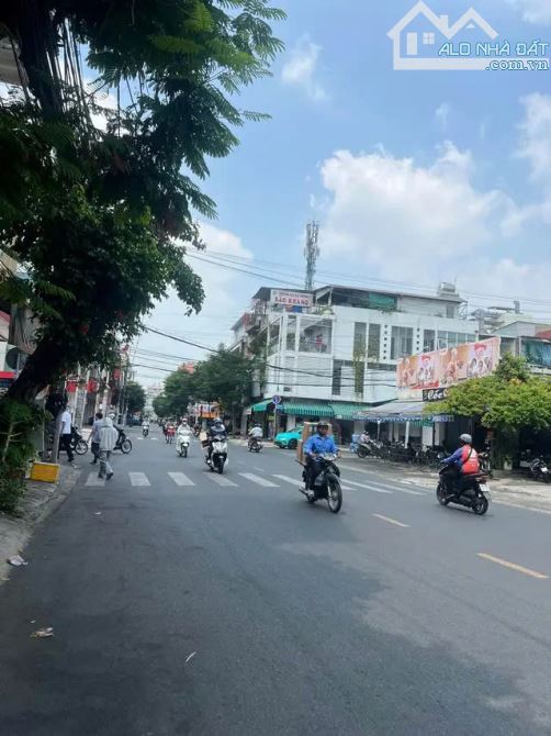 Bán CHDV HXh, Phạm Văn Bạch, ngang 8m, 5 tầng, 37 phòng, 200tr, phường 15, Tân Bình