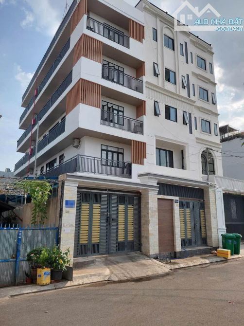 CHDV MT Đường 11, Hiệp Bình Phước – Dt 374m² x 6 tầng – 31 phòng – Thang máy