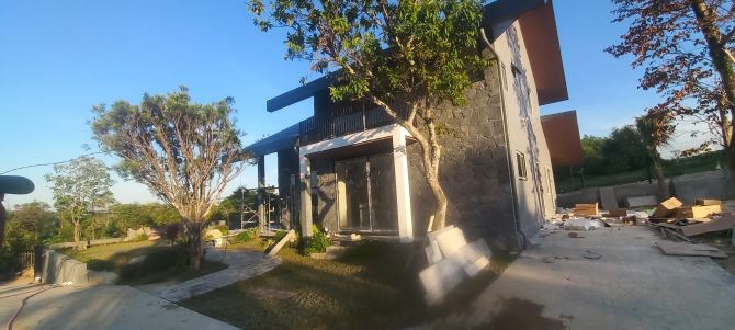 BÁN BIỆT THỰ SÂN VƯỜN TẠI HUẾ 2500M2 CHỈ 10 TỶ