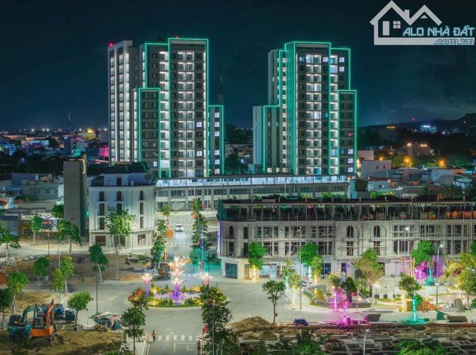 NHÀ PHỐ LIỀN KỀ 3 TỶ 6 1 TRIỆT 4 LẦU 247M2 SÀN NẰM NGAY TRUNG TÂM PHAN RANG