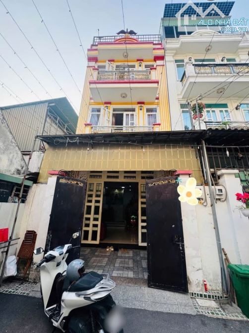 ĐỊNH CƯ NƯỚC NGOÀI CẦN BÁN GẤP NHÀ TRẦN QUÝ, P7, QUẬN 11. CHỈ 4 TỶ 360 CHO DT LÊN ĐẾN 71M2