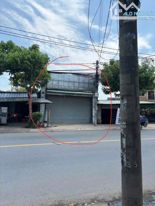 GIÁ CHỈ 10 TỶ – KHO MẶT TIỀN NGUYỄN VĂN BỨA ĐANG CÓ DÒNG TIỀN