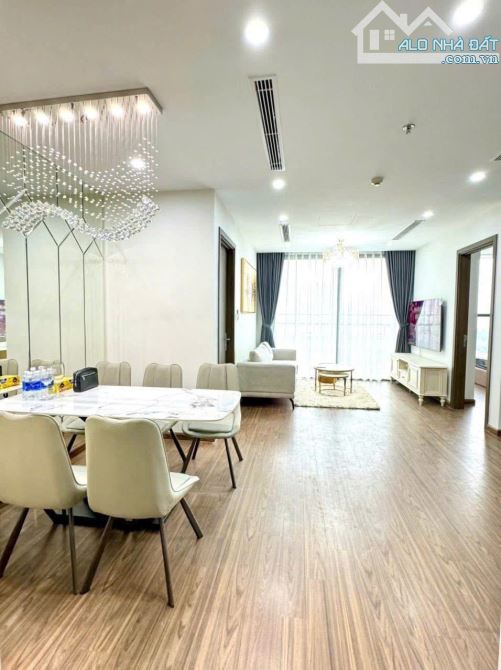 Bán căn hộ chung cư Bộ Kế Hoạch và Đầu tư - Quan Hoa 85m² 3pn 2vs 6,98 tỷ full NT