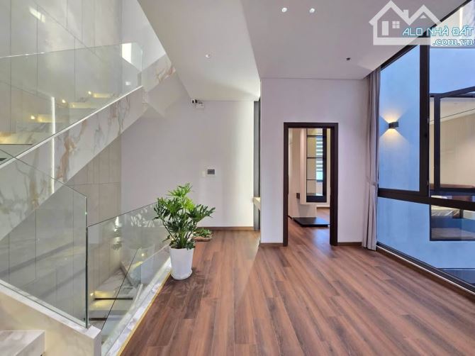Bán Villa hồ bơi 150m2 - 4PN - MT đường 10m5 Phan Bá Vành, Khu Biệt thự Ven sông Hàn, ĐN