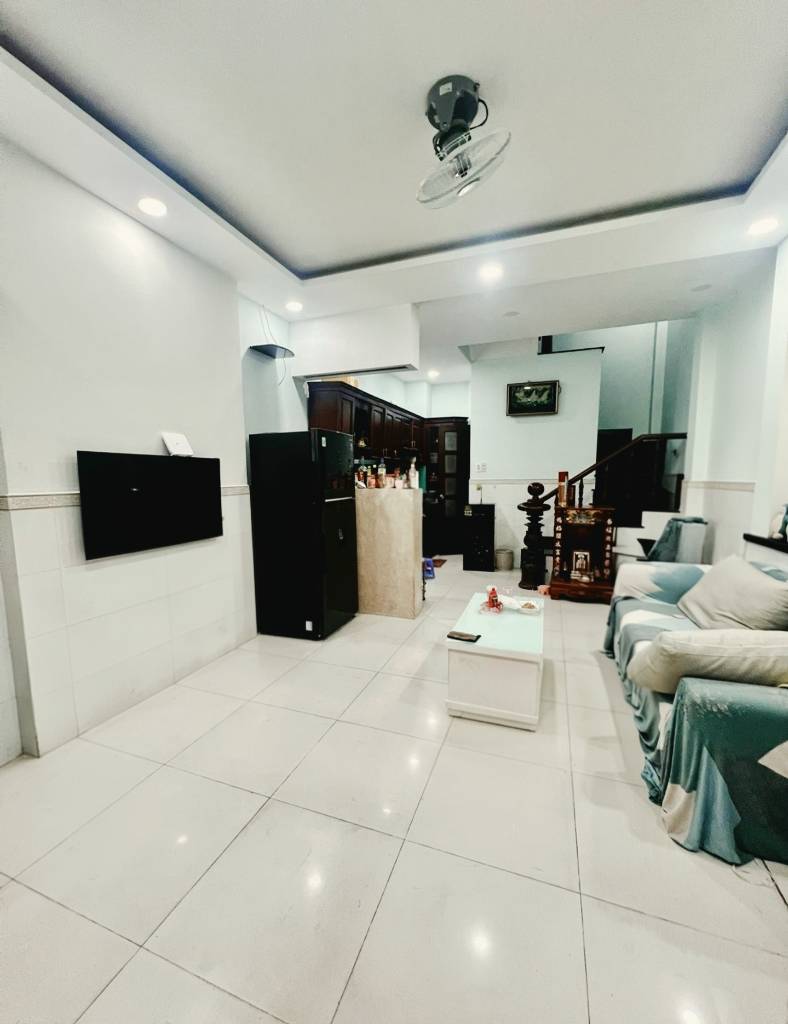 Bán nhà Bình Hưng Hòa Bình Tân, HXH 6m,Gần Lê Văn Quới, hoàn công đủ, Chỉ 4.3 Tỷ