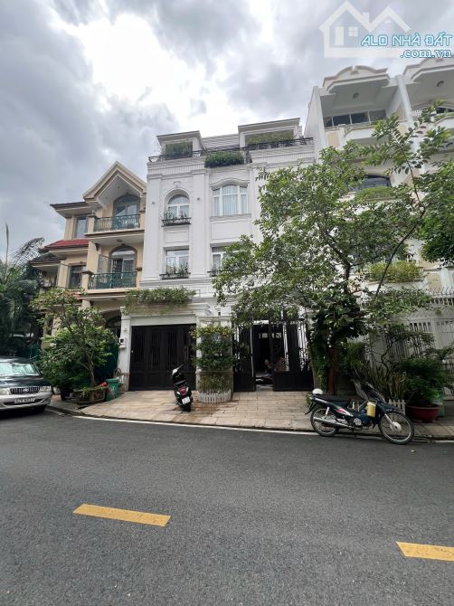 Biệt thự siêu đẹp Khu Compoud 357A Nguyễn Trọng Tuyển- Tân Bình.DT 9,1mx15m. CN: 128m2