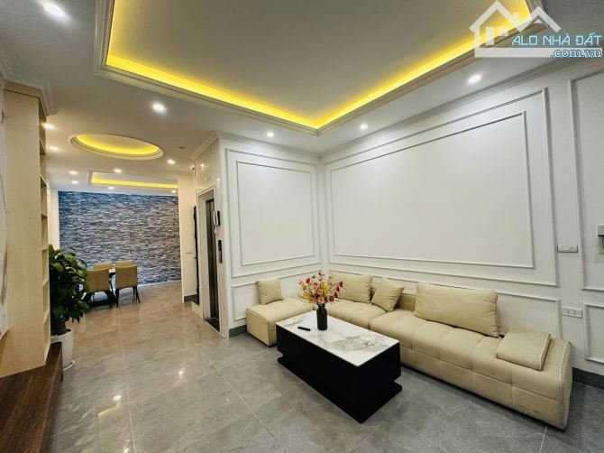 Vương Thừa Vũ 50m2 5 Tầng thang máy- Giá nhỉnh 11 tỷ