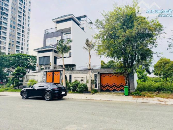 BÁN BIỆT THỰ INDOCHINE ĐẲNG CẤP – THẠNH MỸ LỢI- 10X25M- HẦM 4 TẦNG CHỈ 60 TỶ hơn.