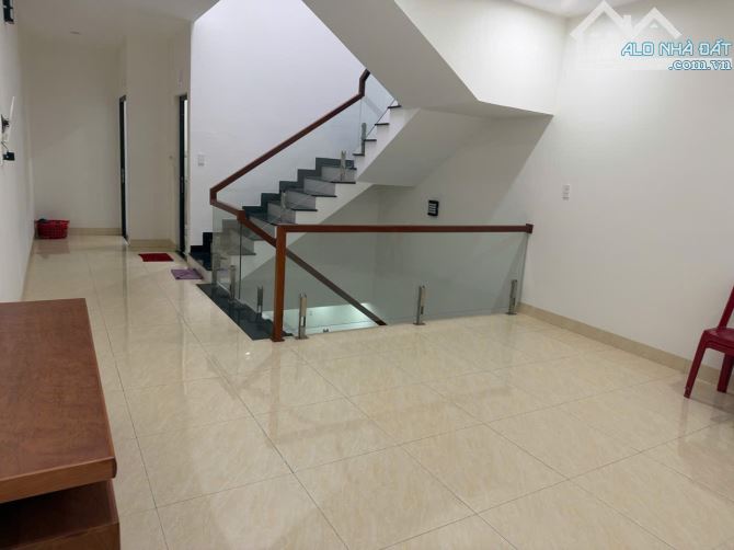 NHÀ 3 TẦNG MẶT TIỀN TRỊNH LỖI KHU NAM VIỆT Á