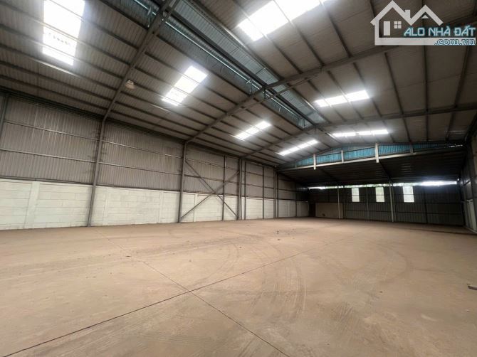 X087 BÁN NHÀ XƯỞNG 7000m² – P. HỐ. NAI - ĐỒNG NAI • Diện tích đất 7000m2 • Pháp lý: Sổ