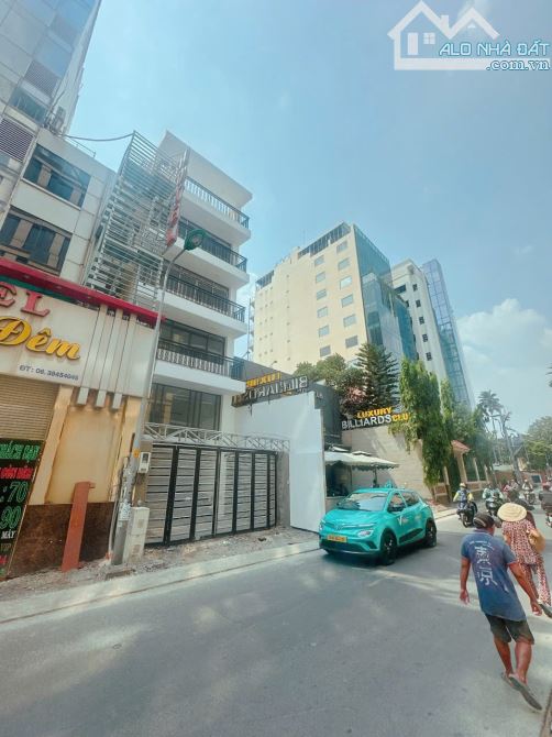 TÒA NHÀ TRƯƠNG QUỐC DUNG PHÚ NHUẬN – KẾT CẤU SẴN HẦM 7 TẦNG – ĐANG CÓ HĐ THUÊ 130TR/THÁNG