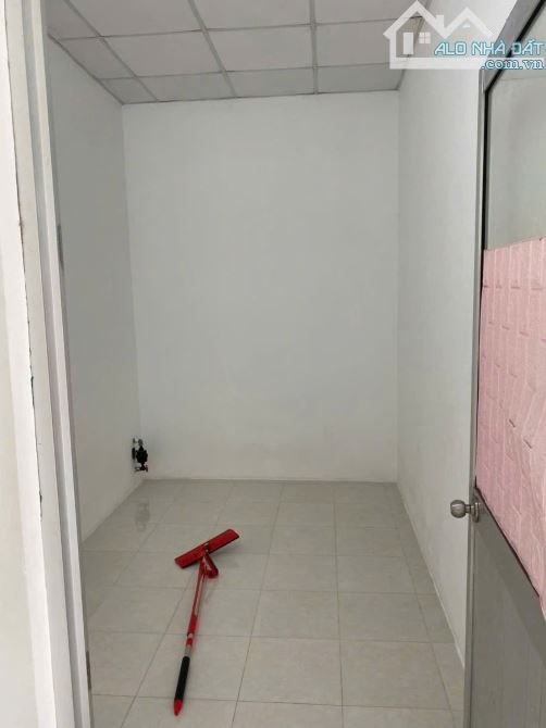 BÁN CĂN HỘ CHUNG CƯ 2 PHÒNG NGỦ SỔ HỒNG MẶT TIỀN TRẦN HOÀNG NA, P. CÁI RĂNG, CẦN THƠ
