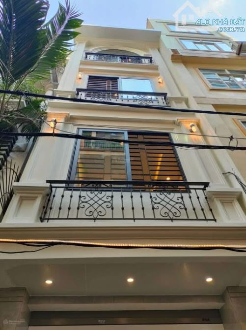 Cần Bán Nhanh Nhà MT Trên Đường Võ Thị Sáu,P.Võ Thị Sáu,Quận 3.Giá 5tỷ820/79,05m.Sổ Sẵn.