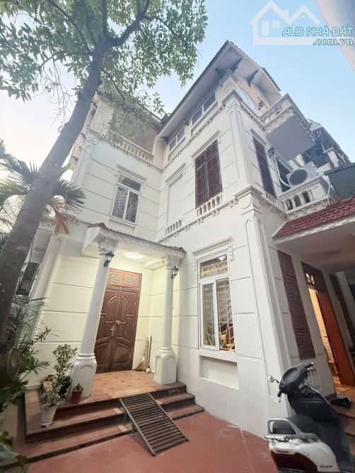 CHÍNH CHỦ BÁN NHÀ ĐÁT125M2, MT 13,2M, 81/353 BÁT KHỐI, P.LONG BIÊN THÔNG NGÕ 206 CỔ LINH