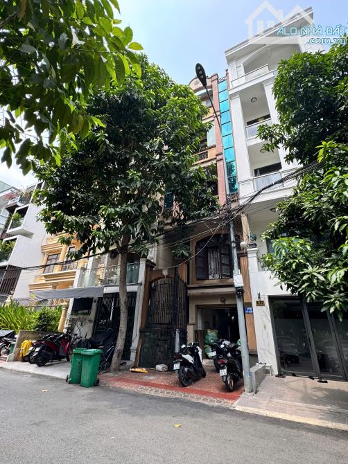 HOT ! NHÀ ĐẸP KHU COMPOUND HUỲNH LAN KHANH. DT 5X18 ( 5 TẦNG ) HĐT 30 TRIỆU. GIÁ 19,5 TỶ