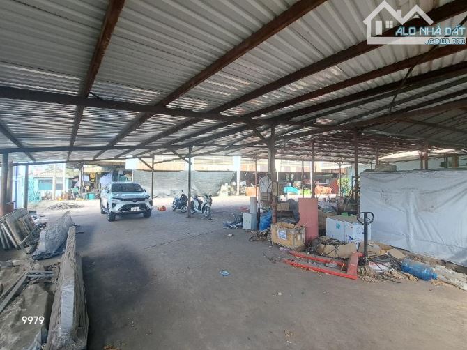 DÒNG TIỀN 1,56 TỶ/NĂM – 1.345M² - Rộng 33M TẠI ĐÔNG HƯNG THUẬN – GIÁ 114 TỶ
