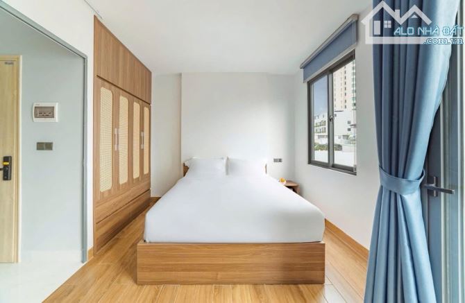 Bán gấp toà căn hộ 7 tầng đường Mỹ Khê 8 - Dòng tiền 80tr/tháng.Thương lượng mạnh.