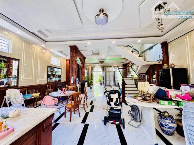 BÁN BIỆT THỰ BÌNH THỌ - ĐẶNG VĂN BI - GẦN GA METRO - 8x22 170M2 - CHỈ 12 TỶ