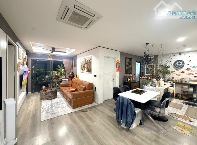 BÁN CĂN HOA HẬU CỰC ĐẸP TÒA METRO - KOSMO TÂY HỒ - NỘI THẤT ĐỈNH 84M2 - GIÁ TỐT SỔ LÂU DÀI