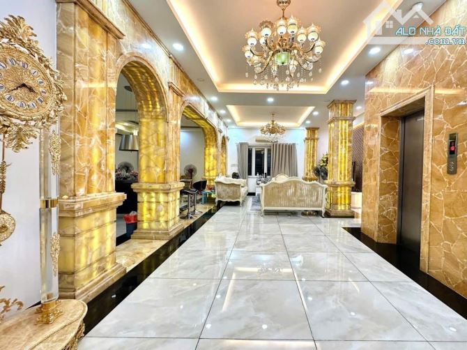 Siêu Biệt Thự - Mặt Tiền Kinh Doanh 332m² - Chủ Ngộp Bank Bán Gấp - Đi Bộ Tới Sân Bay