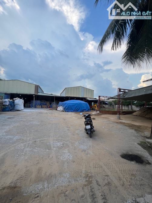 BÁN NHÀ XƯỞNG MẶT TIỀN - ĐƯỜNG 12M - NGAY KHU CÔNG NGHIỆP LÊ MINH XUÂN - Đ. TRẦN ĐẠI NGHĨA