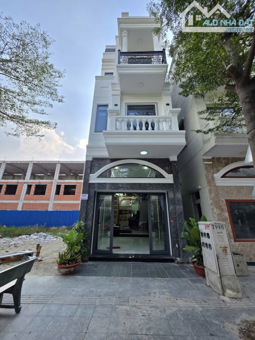5Ty200 TL NHÀ MỚI HOÀN CÔNG_CÓ NỘI THẤT_KDC gần Chợ Thông Dụng, Kính Nổi, Vincom550