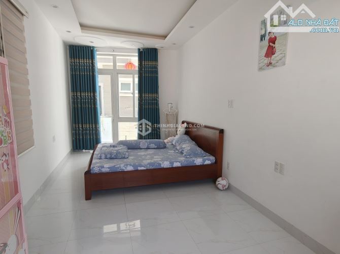 House for sale, 48 m², Phường 4
