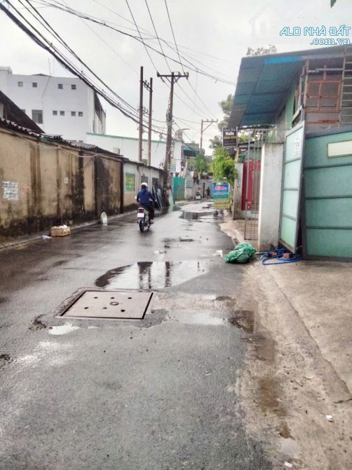 Cần bán đất nhà xưởng 2000m2 đường Lê Văn Khương, gần nhà máy bia, giá 48 tỷ tl