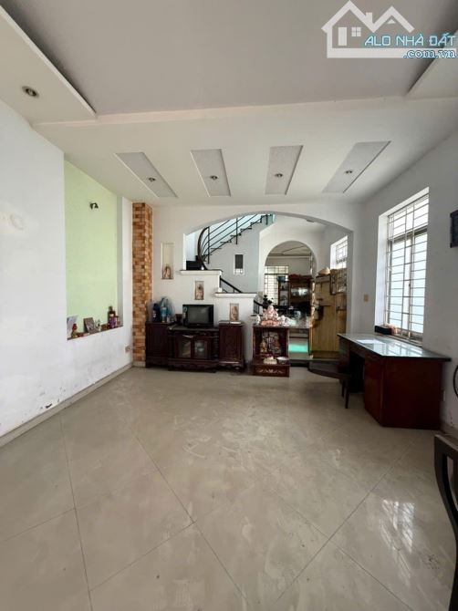 Gò Vấp-Nguyễn Văn Khối Hẻm xe Hơi .Nhà 2Tầng (21x16,5),346m2, SHR- Giá: 18 tỷ TL.