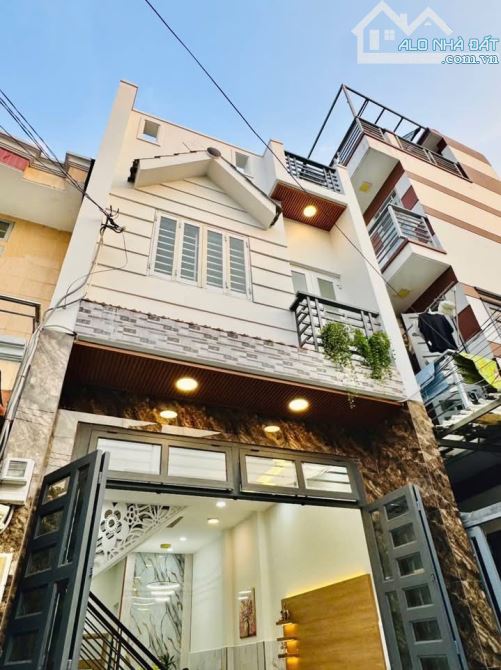 Chủ bán gấp nhà 58.5m2, hẻm xe hơi 6m ngay Vĩnh Phú 40, Lái Thiêu - 2 tỷ 090. Có SHR