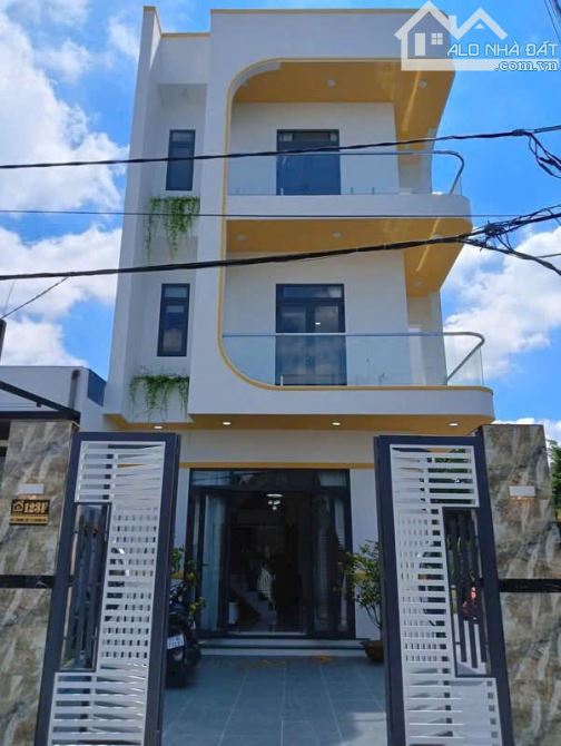 CÒN CĂN DUY NHẤT TẠI VĨNH PHÚ , LÁI THIÊU , SỔ HỒNG RIÊNG , 75M2 ,GIÁ 2 TỶ 150 .