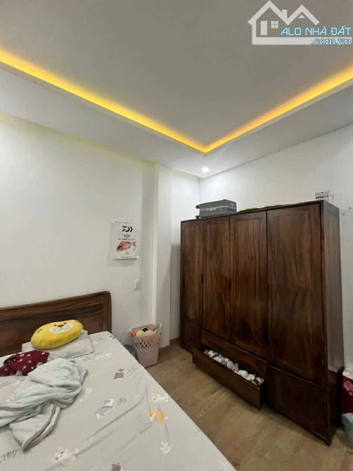 SẬP HẦM - BÁN NHÀ 3 tầng mặt tiền sát Phan Đăng Lưu