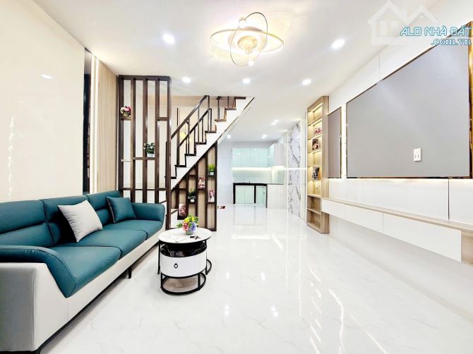 Nhà đẹp ngay Lái Thiêu 52, P. Lái Thiêu. Giá: 1 tỷ 730 / 59.2m2 - SHR, hẻm xe hơi 6m