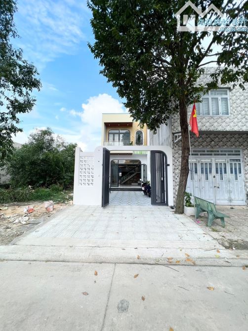 🌟 Sở Hữu Nhà Phố Bình Hòa, Thuận An – 1 Trệt 1 Lầu, Pháp Lý Chuẩn, Giá 1,55 Tỷ-HXH
