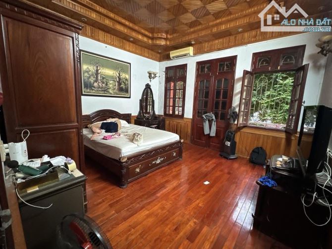 Bán Gấp Nhà Mặt Phố Nguyễn Bá Khoản KĐT Trung Yên Cầu Giấy DT 85M 4T MT 5M Giá 39Tỷ