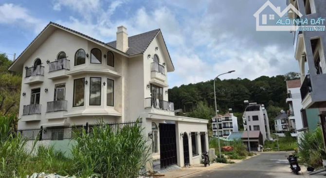 Cần bán Villa/ Biệt Thự Mặt Tiền, đường An Sơn, P.04, Đà Lạt