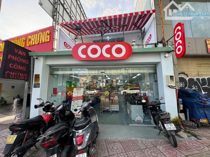 Bán nhà mặt tiền đường Đông Sơn - 10mx27m 58 tỷ