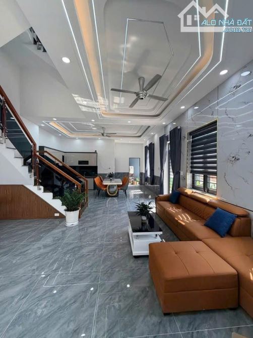 Cô Dung bán nhà ở Cách mạng tháng 8, Lái Thiêu, 63m2, 1 tỷ 930, 1l 2pn, shr