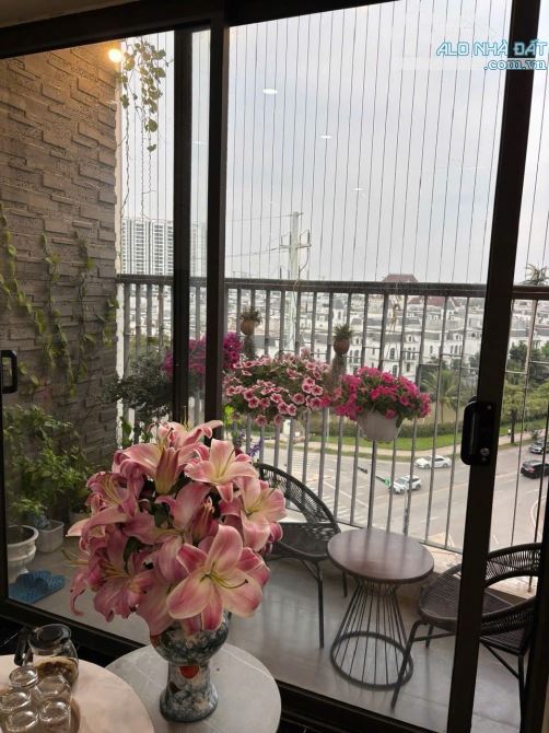 Bán Căn Chung Cư Cao Cấp View Triệu Đô Sài Đồng 84m hơn 7 tỷ