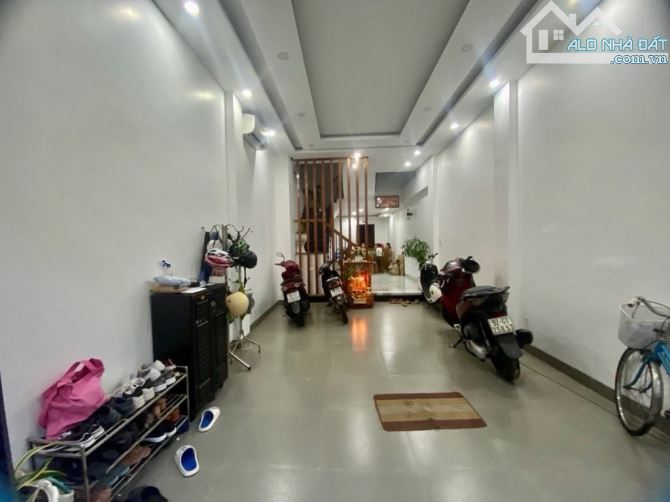 Bán tòa căn hộ 5 tầng 80m2, 1x tỷ, Phạm Cự Lượng, biển Sơn Trà, Đà Nẵng